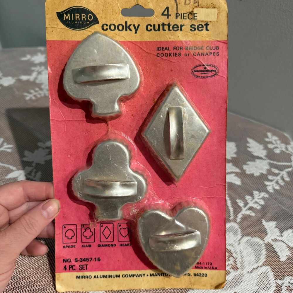 Mirro Cooky Cutter Set Playingβ Card Suits OS Silver Good Vintage Aluminum 4pc